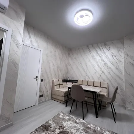 Apartment стильная двухкомнатная с террасой на 2 этаже в аркадии ! Odesa