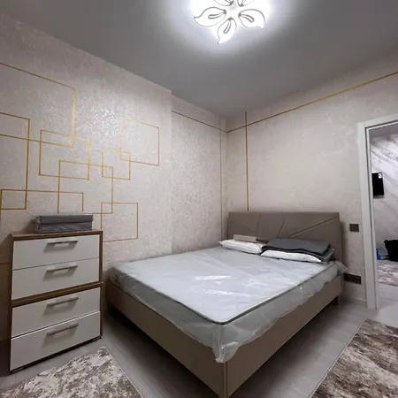 стильная двухкомнатная с террасой на 2 этаже в аркадии ! Apartment