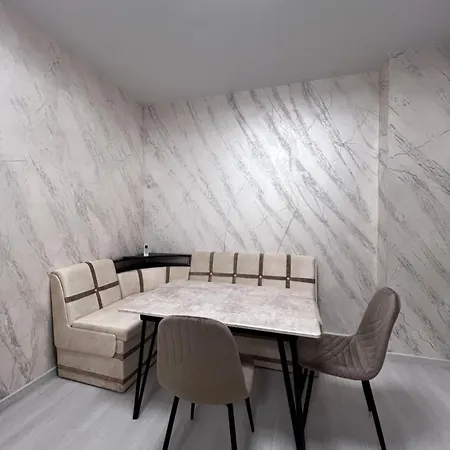 стильная двухкомнатная с террасой на 2 этаже в аркадии ! Apartment Odesa