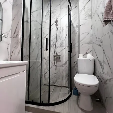 стильная двухкомнатная с террасой на 2 этаже в аркадии ! Apartment