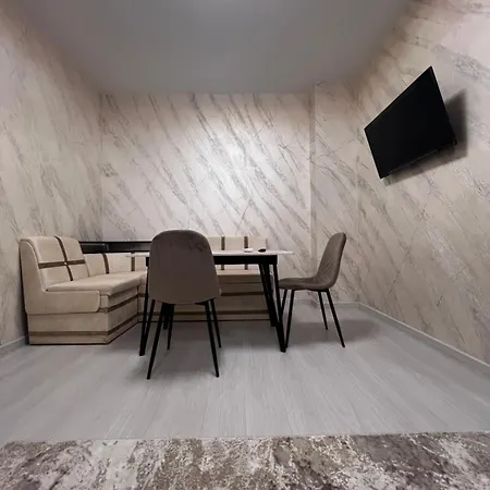 Apartment стильная двухкомнатная с террасой на 2 этаже в аркадии ! Odessa