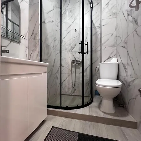 Apartment стильная двухкомнатная с террасой на 2 этаже в аркадии ! Odessa
